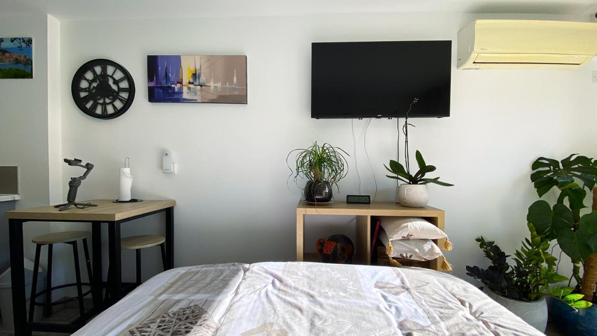 Studio Clair, Climatise Avec Jardin Et Parking Perpignano Esterno foto