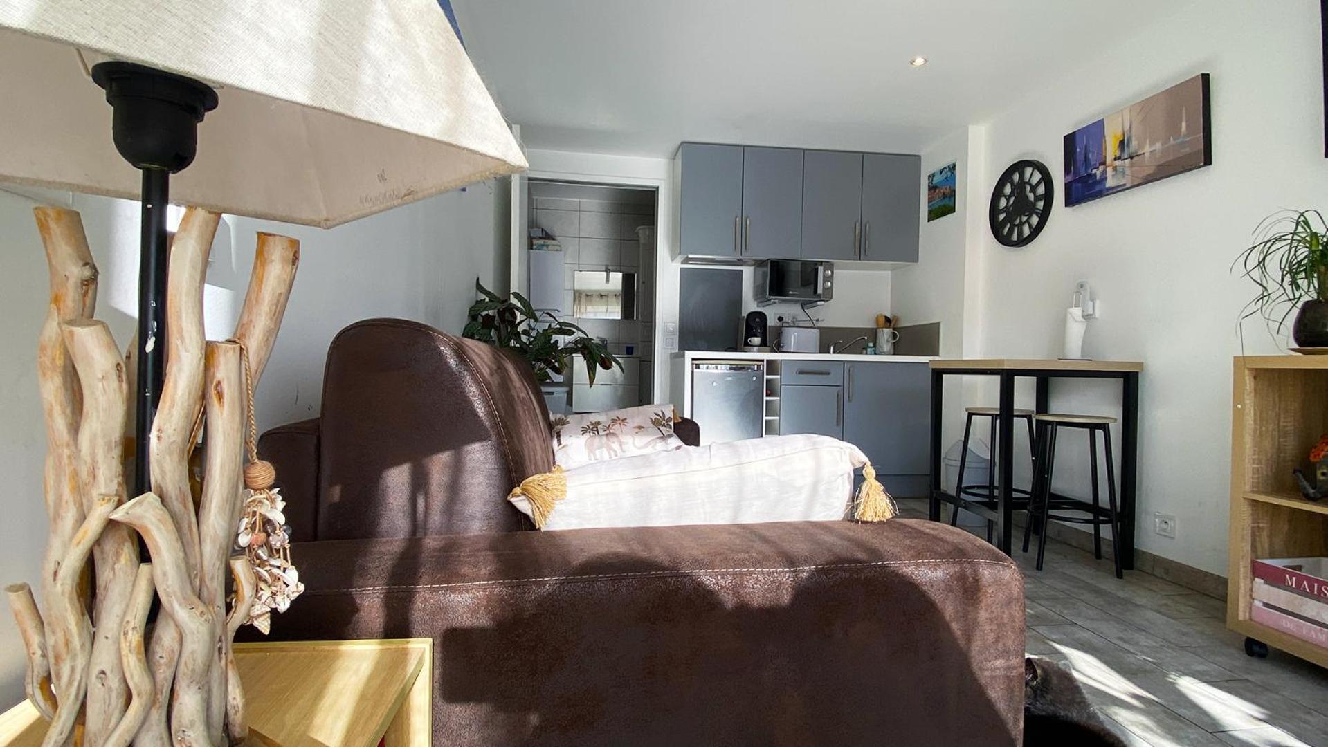 Studio Clair, Climatise Avec Jardin Et Parking Perpignano Esterno foto